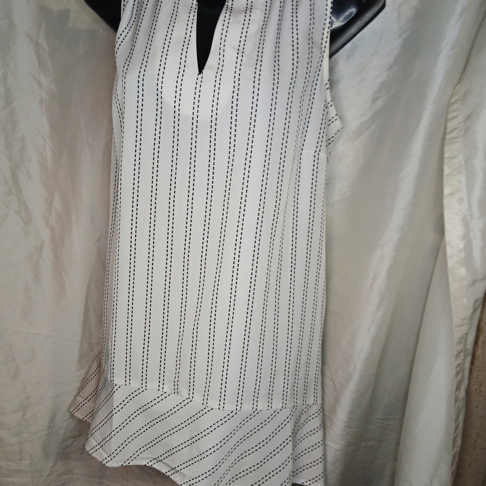 Chico's Black and White Sleeveless Top